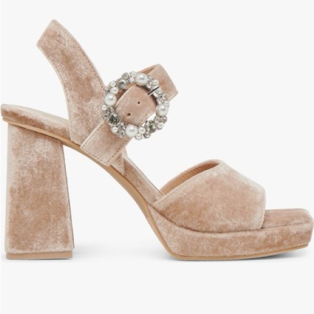 Dolce Vita Velvet Platform Sandals in Tan - Picture 5 of 9